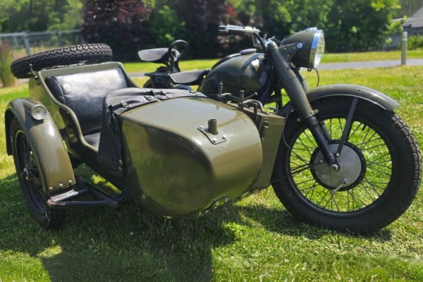 grünes Motorrad